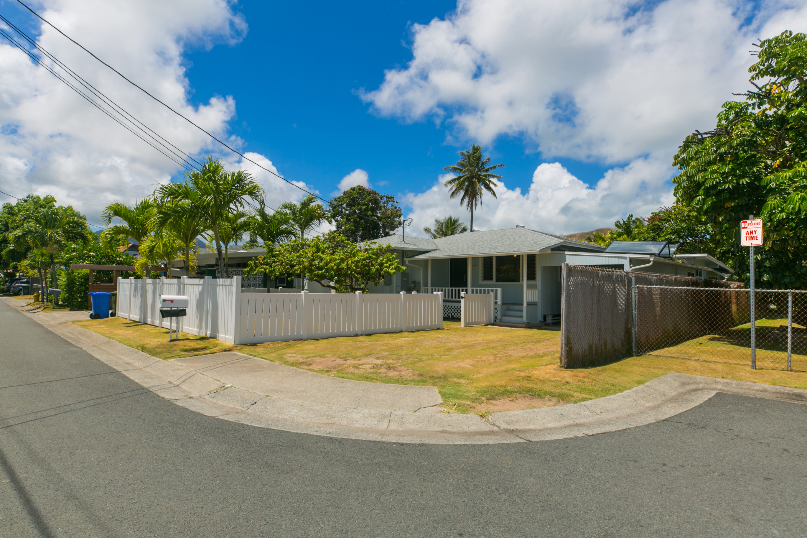 828 Oneawa Street Unit A - 1